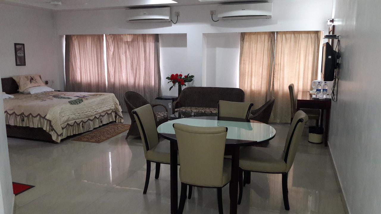 Aroma Residency Hotel Tinsukia Exterior foto